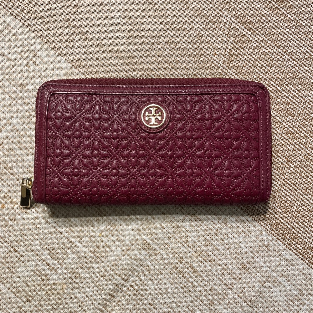 Tory Burch wallet